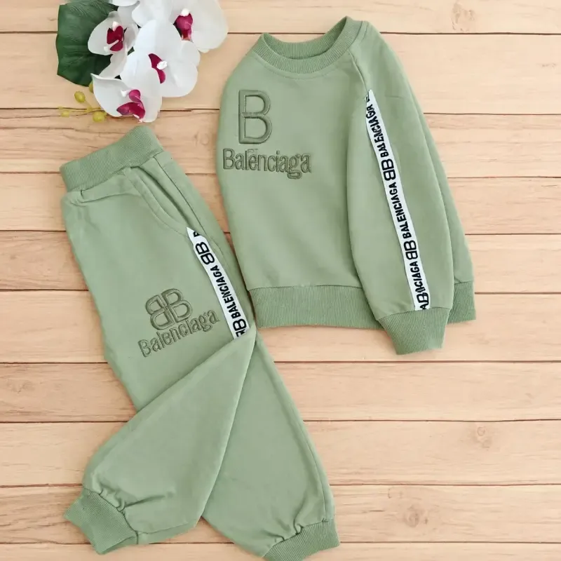 بلوز شلوار دورس بچگانه Balenciaga گلدوزی شده - تصویر 3