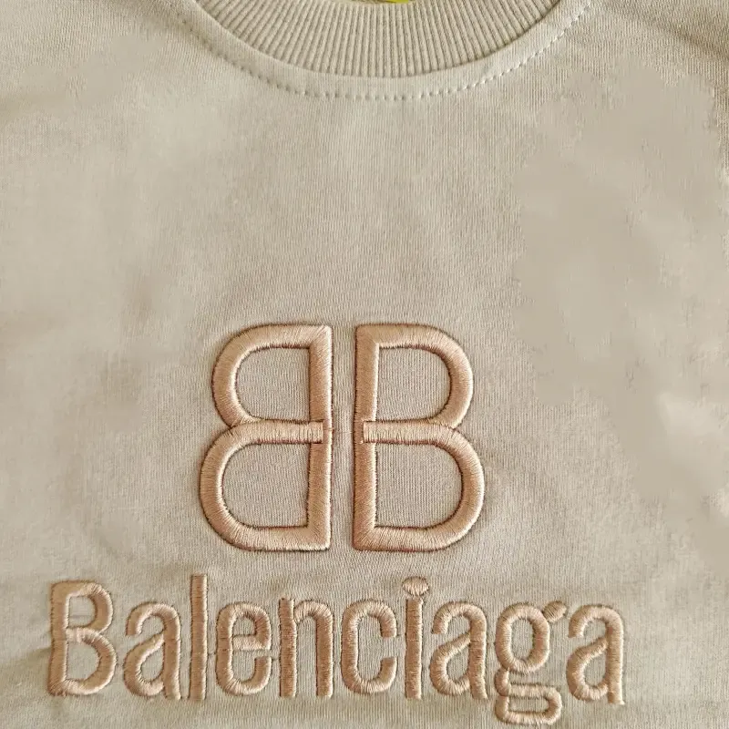 بلوز شلوار دورس بچگانه Balenciaga گلدوزی شده - تصویر 5