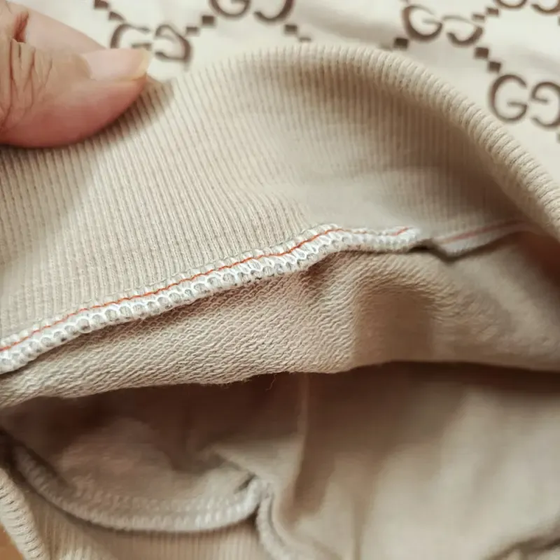 بلوز شلوار دورس بچگانه Gucci رنگ ماسه ای سایز 40 تا 50 - تصویر 3