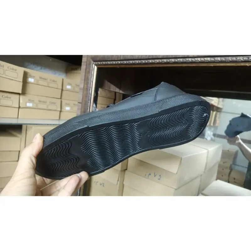 کفش اسپرت مردانه بزرگپا ونس مشکی سایز 45 تا 47 جنس سوییت و زیره پیو - تصویر 3