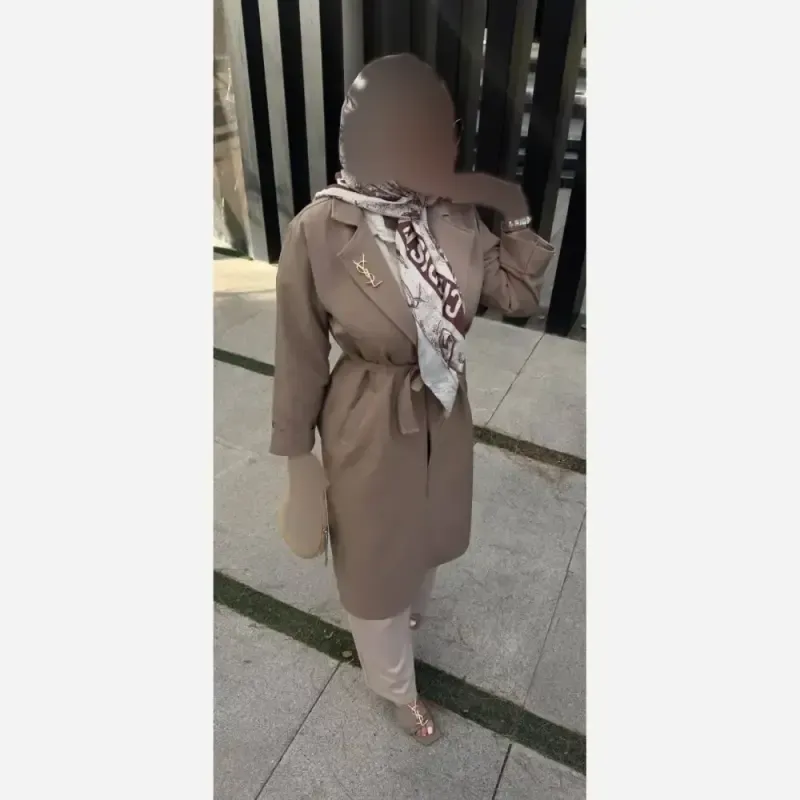 مانتو بلند جلو باز مدل پرستو پارچه بزیاق درجه یک کمربنددار فری سایز - تصویر 5